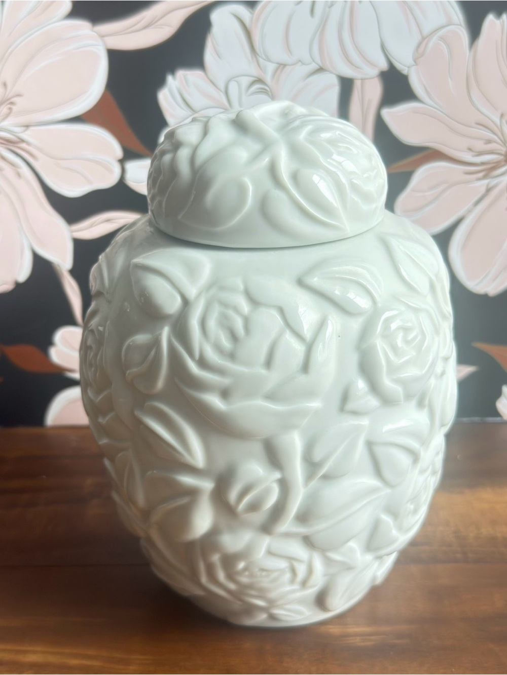 Germaine Monteil Porcelain Ginger Jar Or Vase White Repousse Roses & Vines Japan